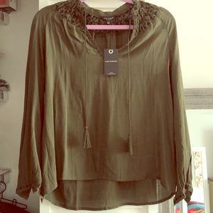 Lucky brand NWT peasant top